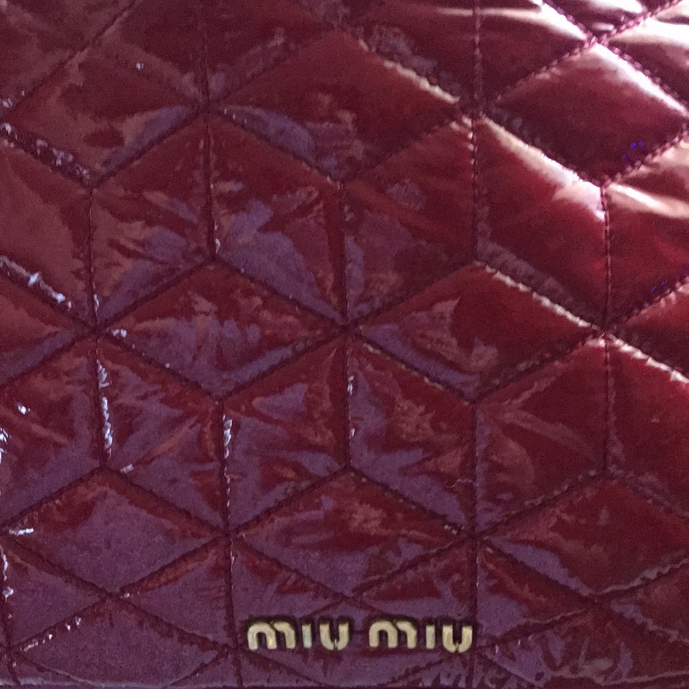 NEW Never Used MiuMiu Red Clutch bag. Matelassé leather clutch bag - Picture 9 of 15